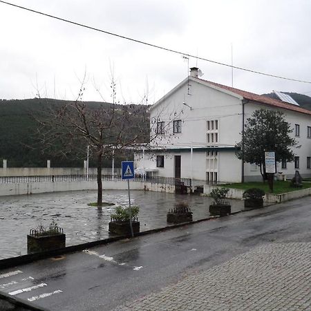 Alojamento Local De Pardieiros Hotel Avô Exterior foto